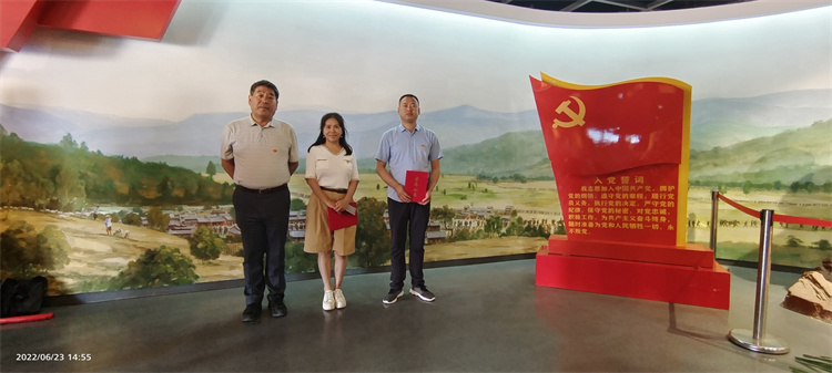 總部黨總支哈達(dá)鋪主題黨日活動(dòng)03.jpg